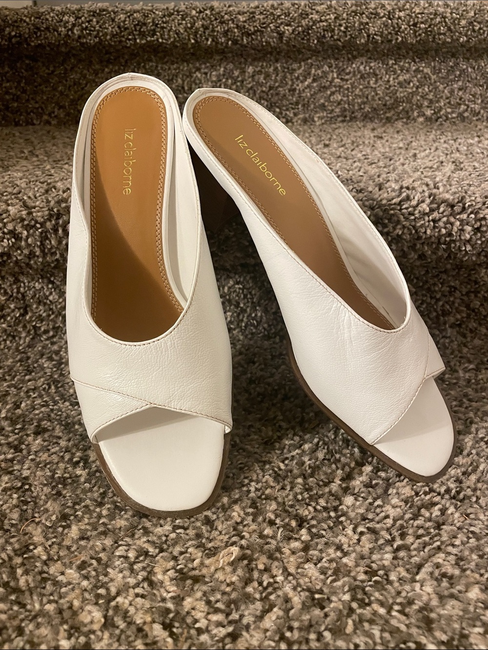 Liz Claiborne White Leather Open-Toe Slide Mules